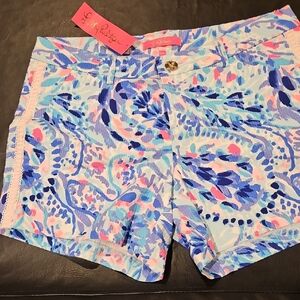 Lilly Pulitzer Women's Blue Patterned Shorts